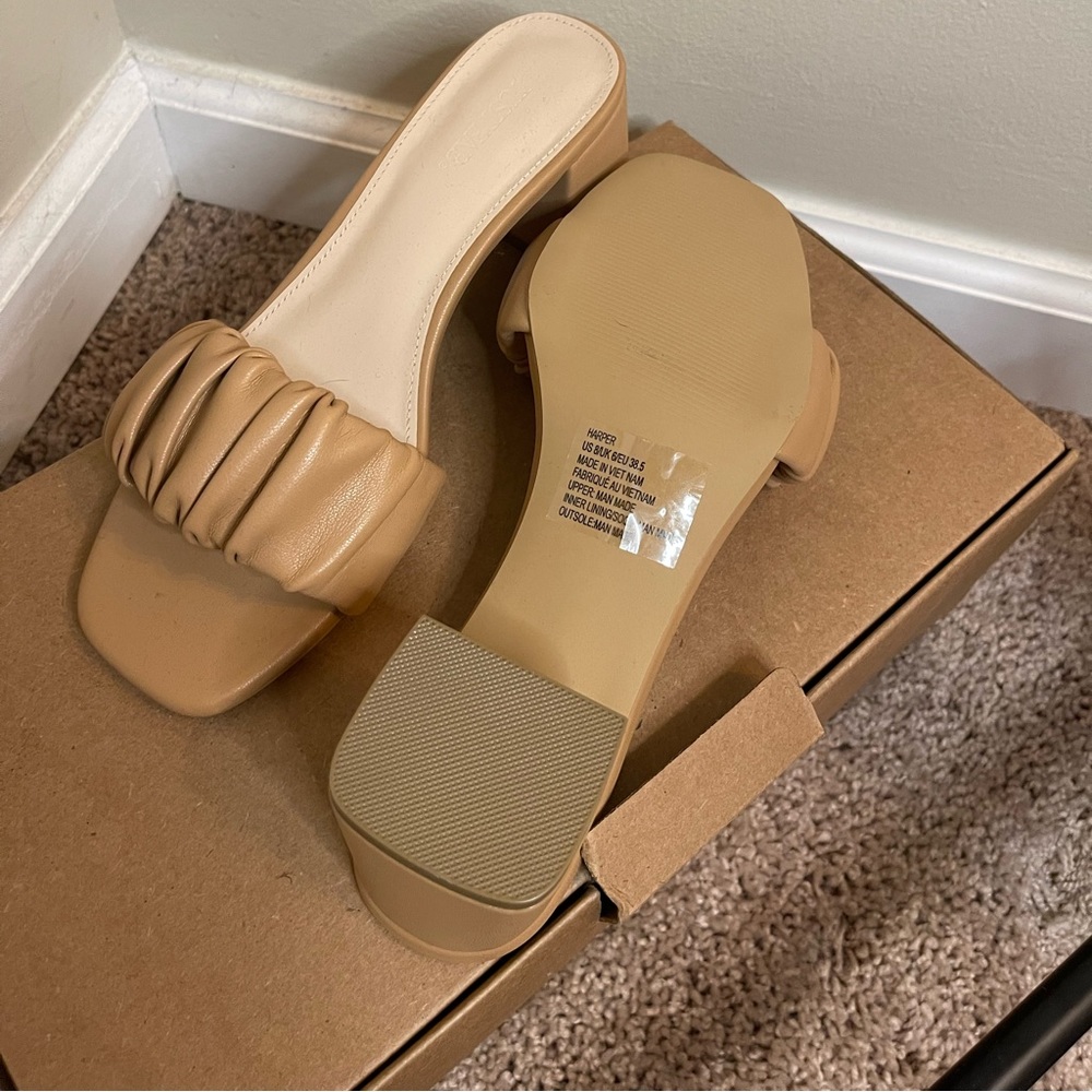 Nude Chunky Heel - Picture 2 of 4
